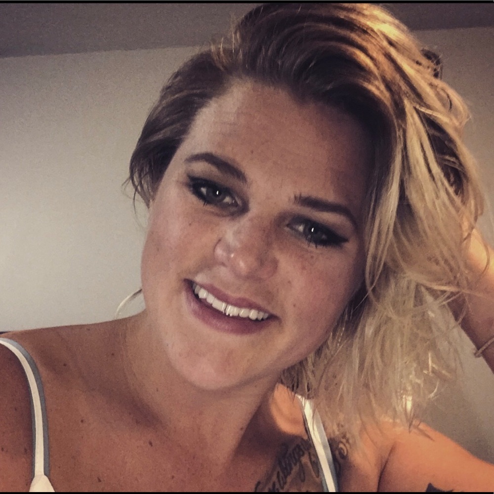 Meet your Posher, Jessica